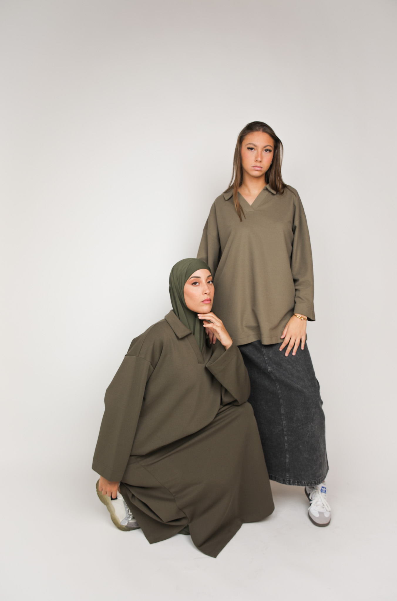 Polo manches longues Kaki – Image 2