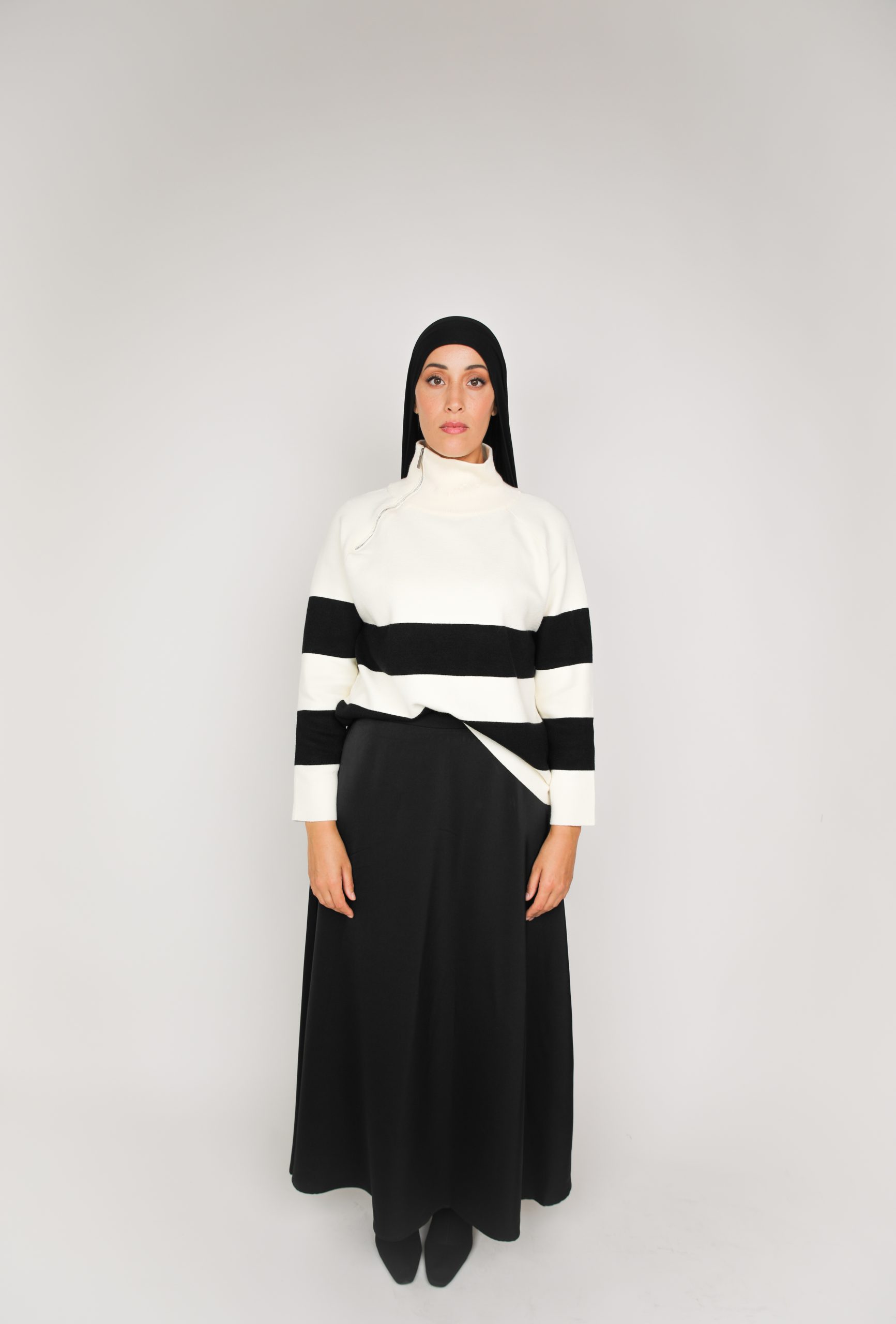 Pull crème à rayures noires