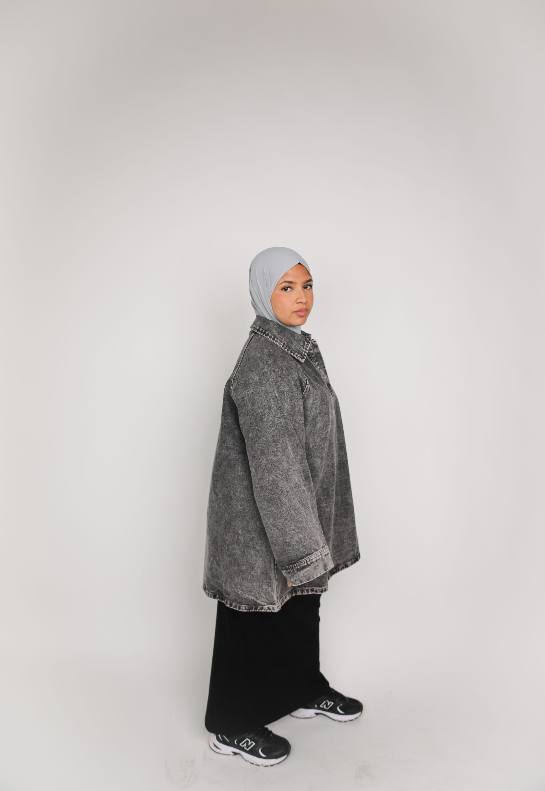 Chemise en jean grise – Image 3