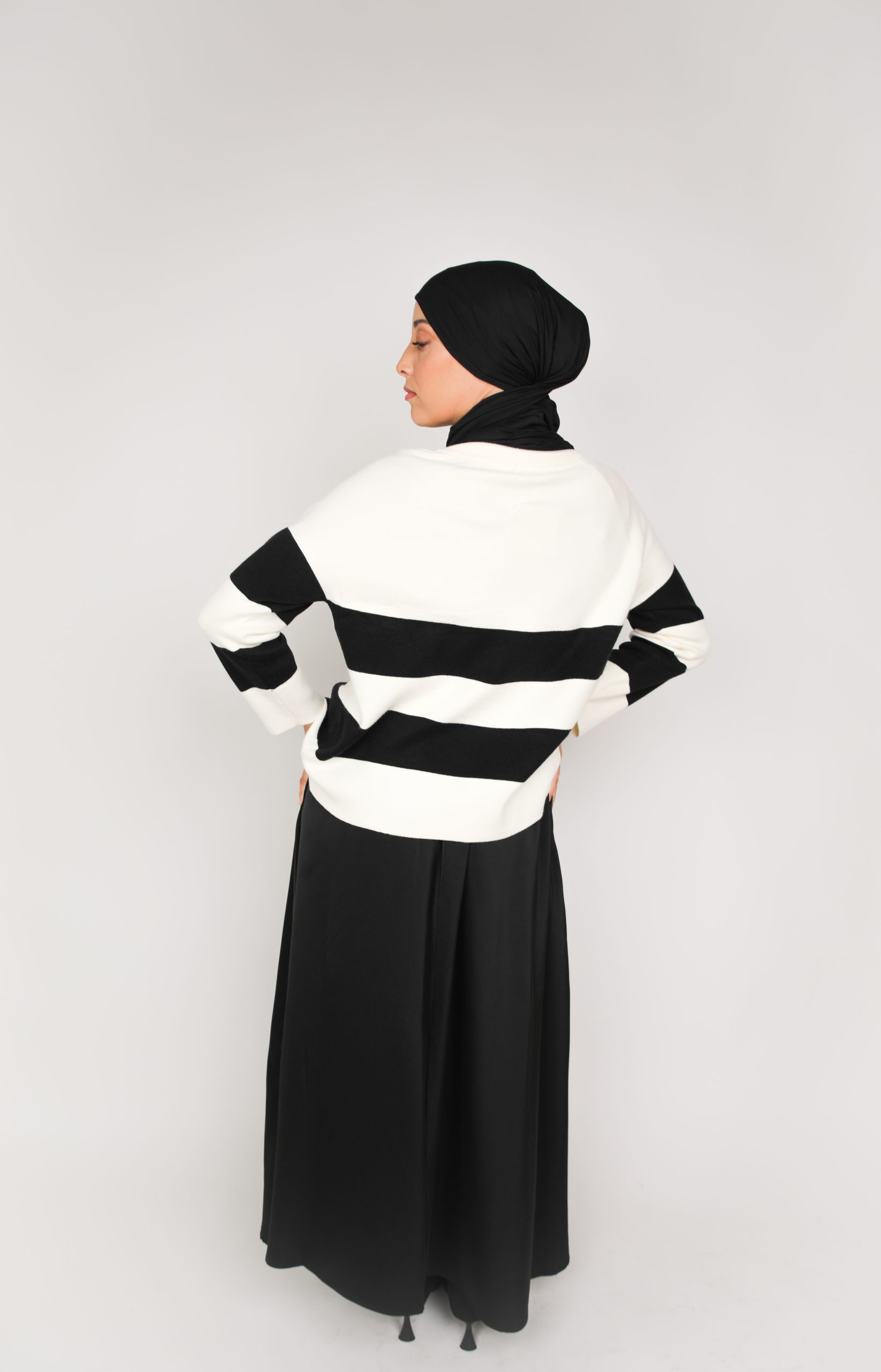 Jupe satin évasée Noir – Image 4