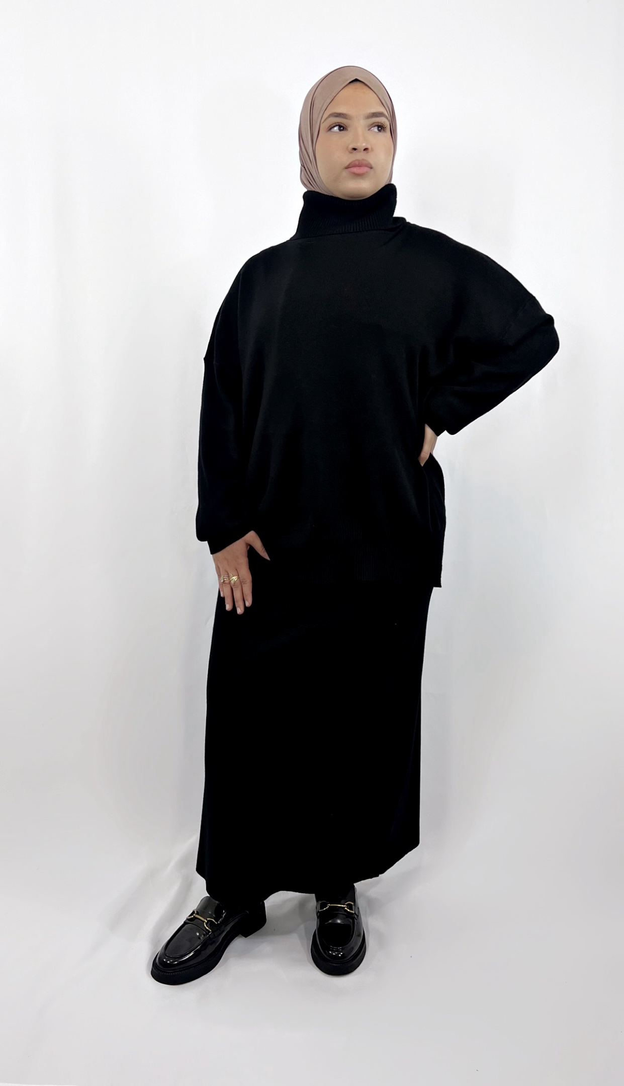 Ensemble Jupe en Maille Noir – Image 2